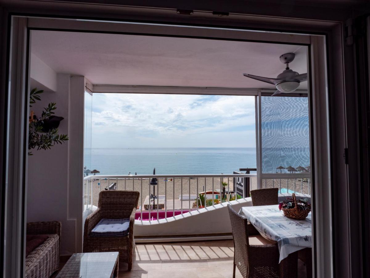 Apartamento Beach View Торемолинос Екстериор снимка